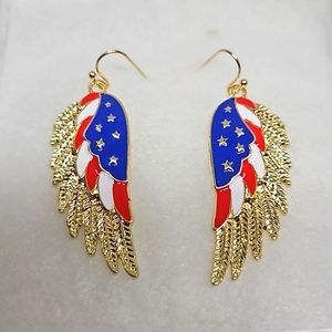 American Independence Day Flag Earrings. Wing Design in Gold tone.